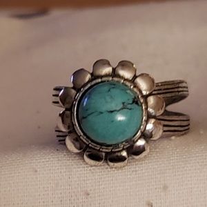 Silpada Turquoise Flower Brushed Silver size 9.5